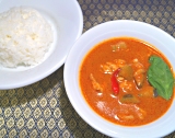 レッドカレーライス(鶏肉)