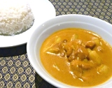 イエローカレーライス(鶏肉)